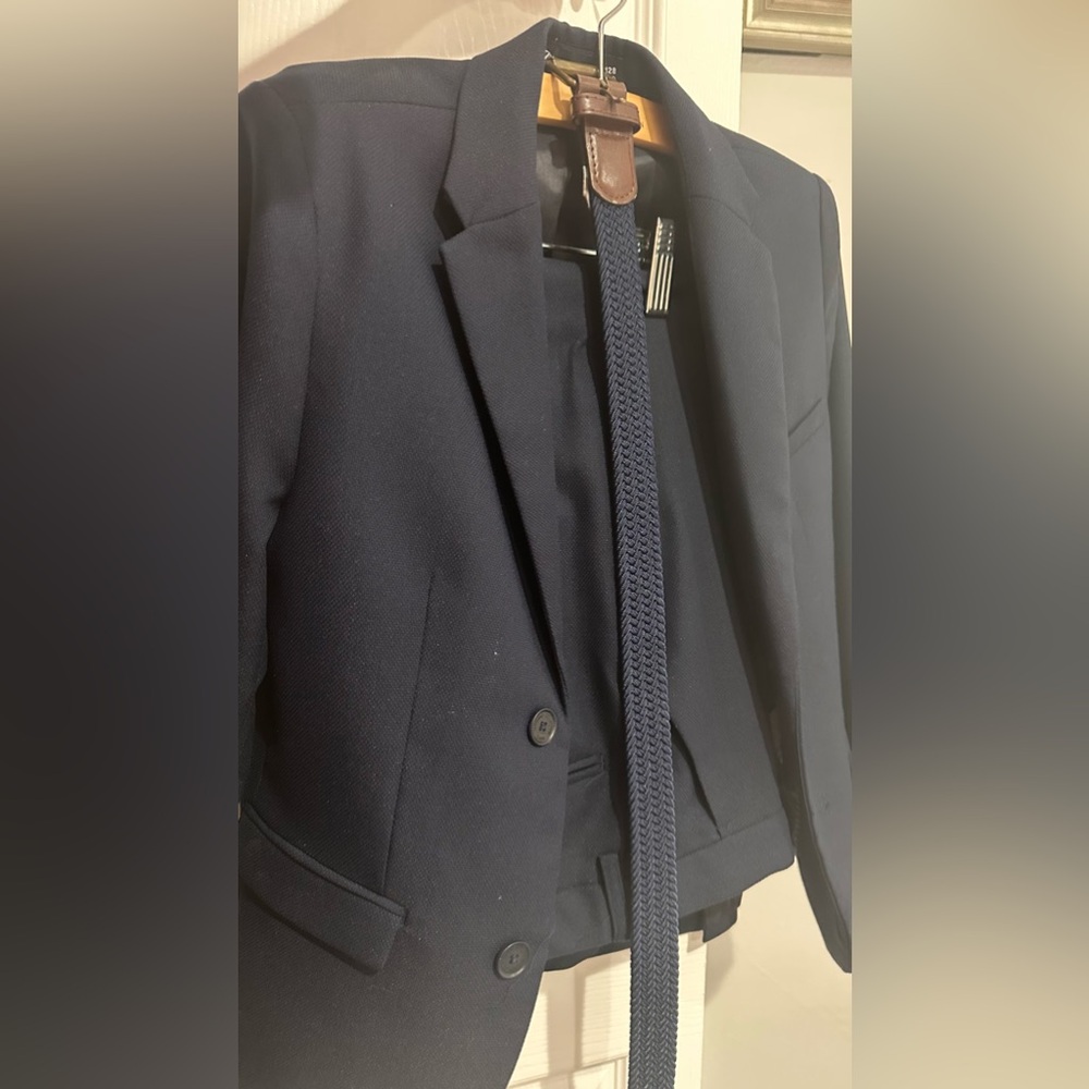 Boys suit in pristine condition
